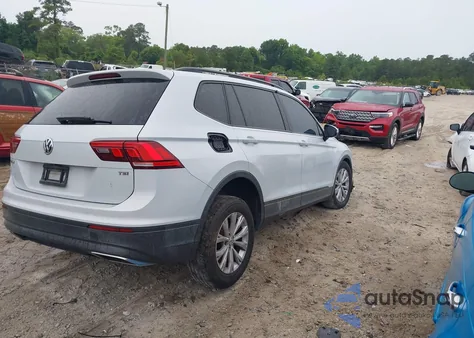 2018 Volkswagen Tiguan 2.0T S z USA, uszkodzony, nr VIN 3VV1B7AX0JM041120